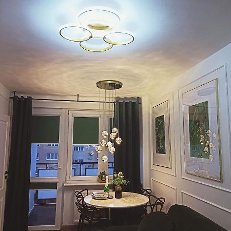 Baltikapart Hel Buitenkant foto